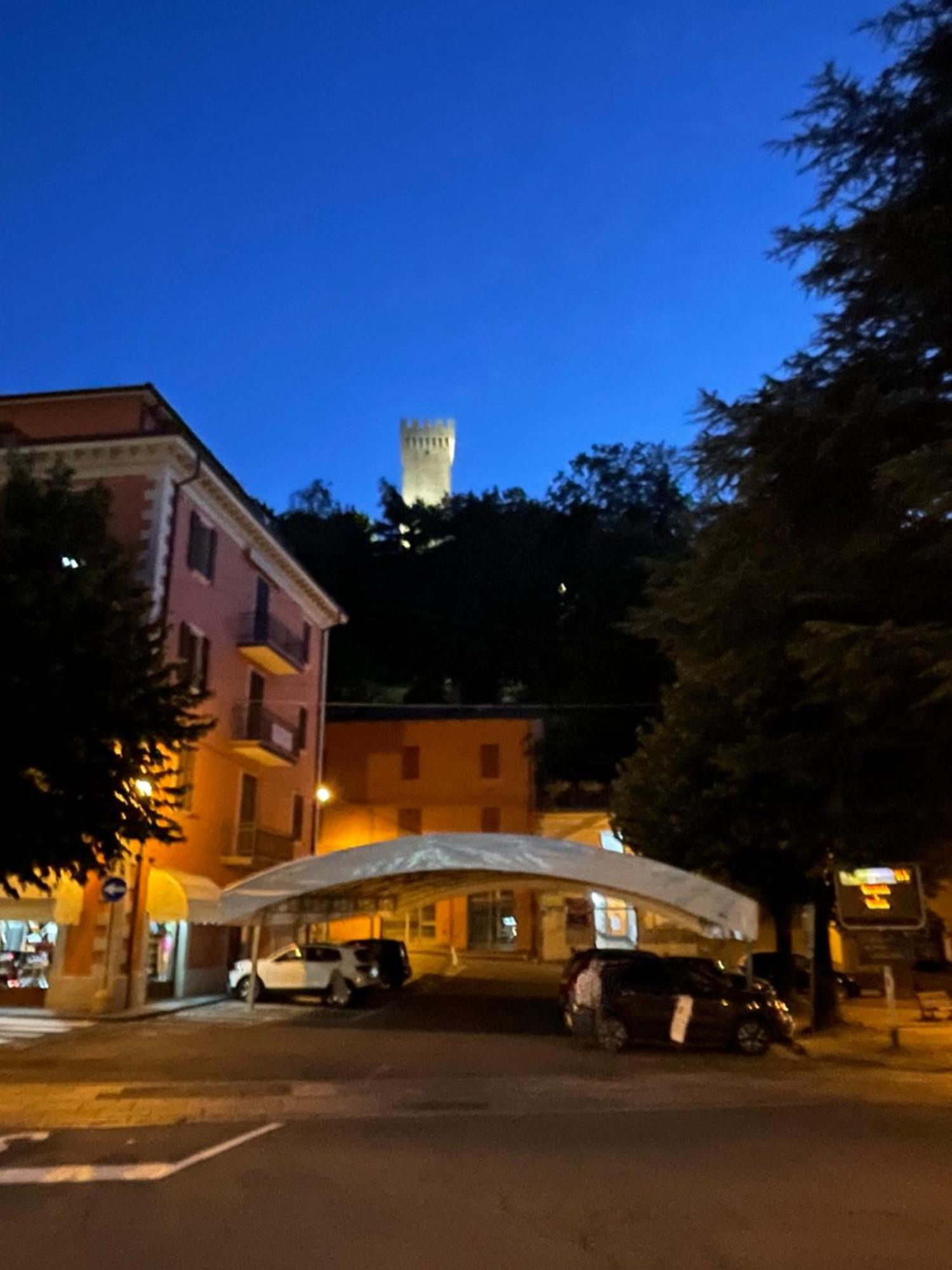 Novecento Luxury&Spa Residence 4 Stelle Montese Екстериор снимка